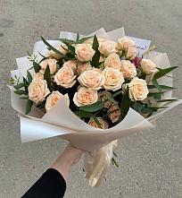 Букет Кремовые розы Латте в Майкопе