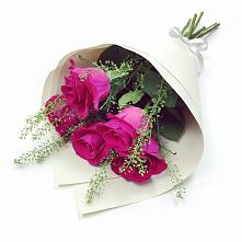 Букет цветов из:  Розы в Майкопе