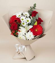 Букет цветов из:  Розы, Хризантемы, Герберы и Лилии в Майкопе
