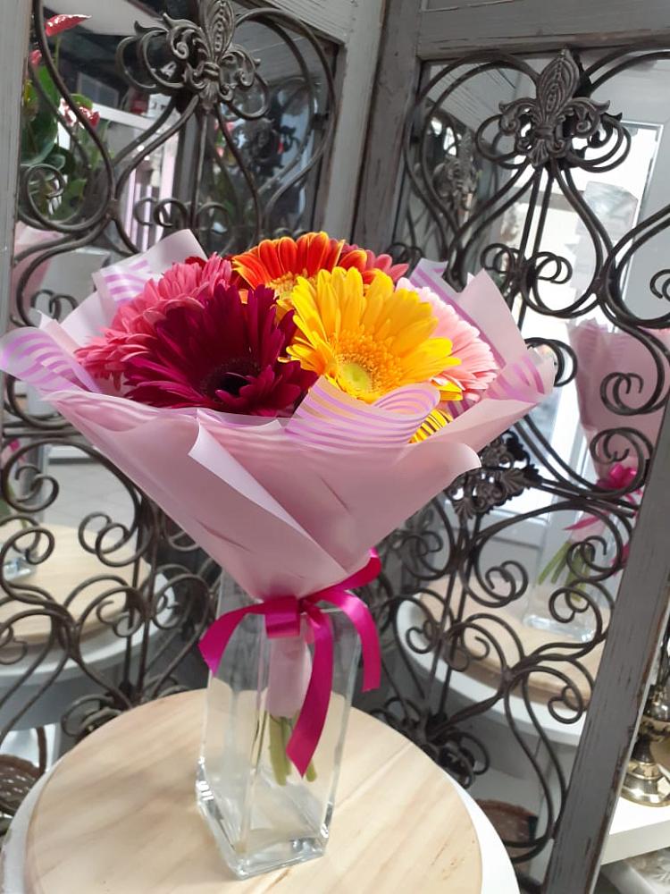 Букет цветов из: Герберы в Майкопе