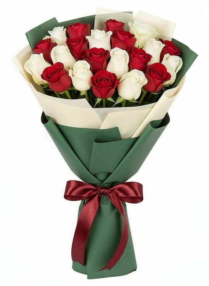 Букет Микс из красных и белых роз в Майкопе