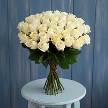 Букет 51 Белая роза Эдлесс Лав в Майкопе