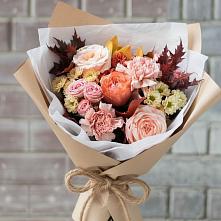 Букет цветов из:  Гвоздики, Хризантемы и Розы в Майкопе