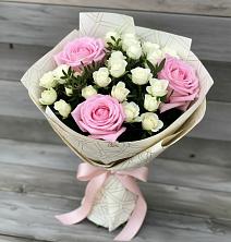 Букет цветов из:  Розы в Майкопе