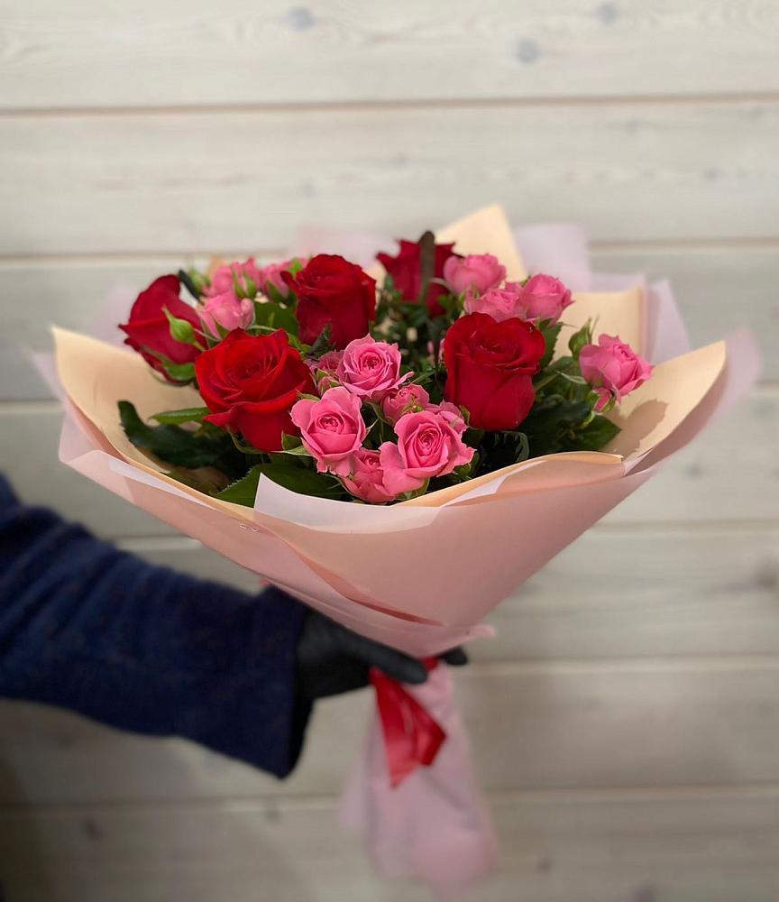 Букет цветов из: Розы в Майкопе