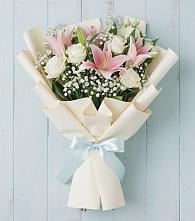 Букет цветов из:  Лилии в Майкопе