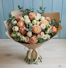 Букет цветов из:  Альстромерии и Розы в Майкопе